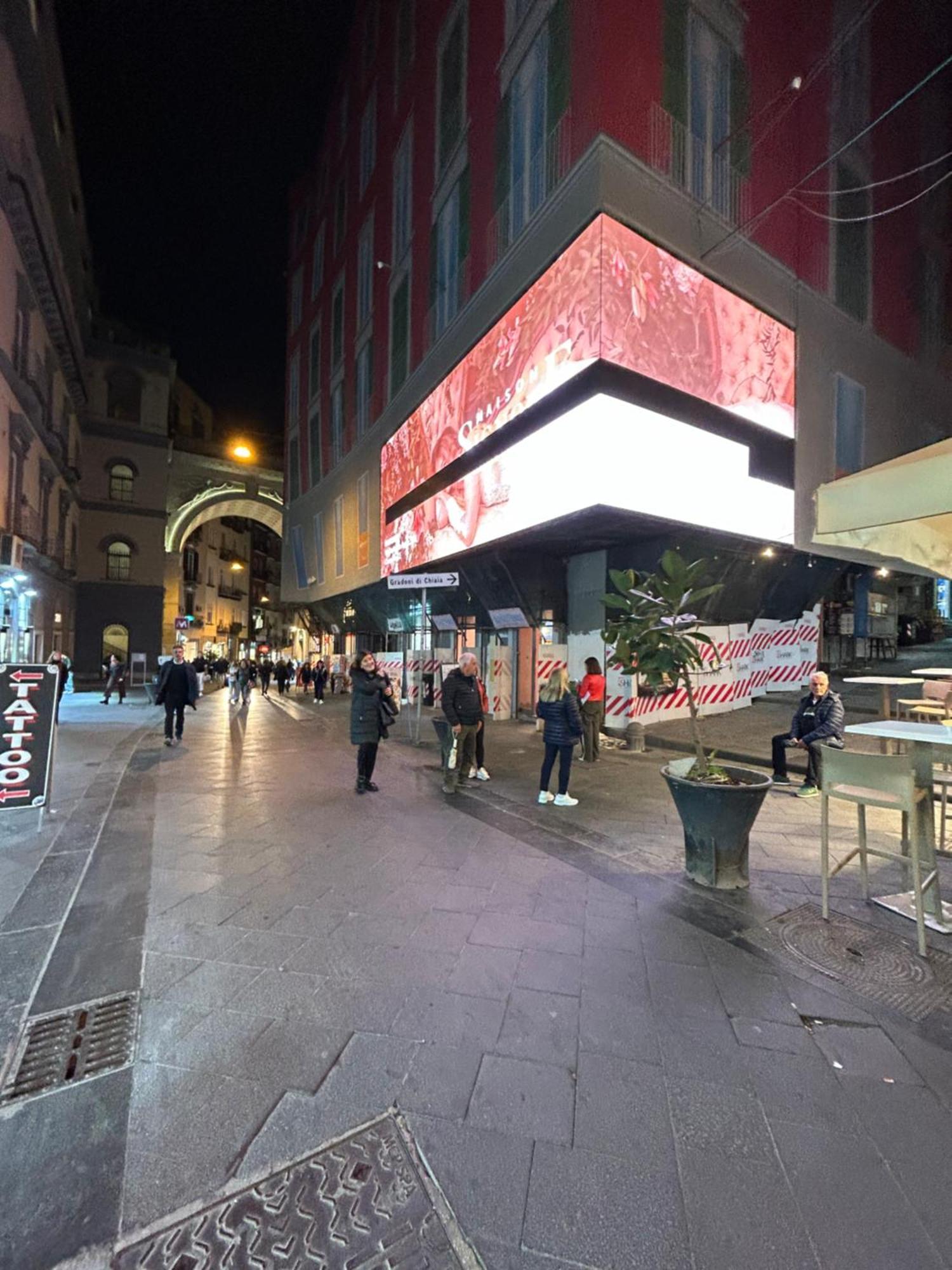 Anni Chiaia Naples