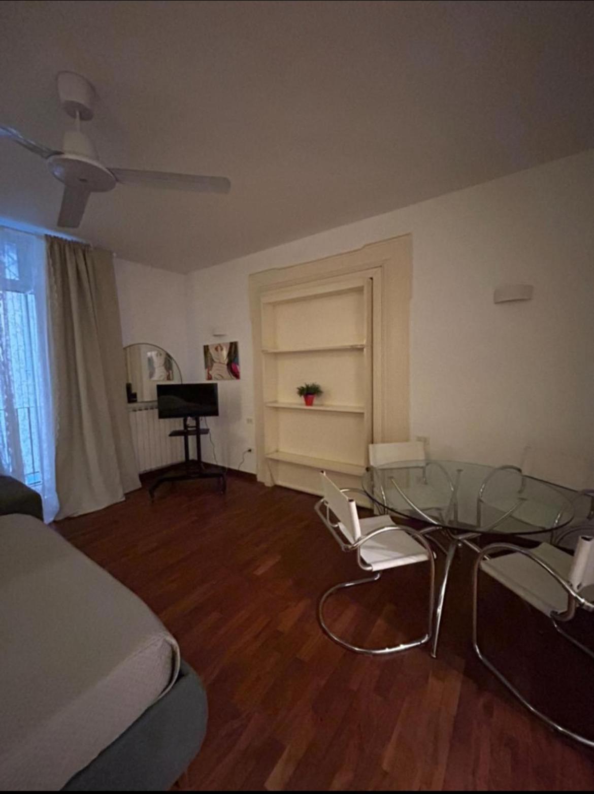 Anni Chiaia Naples